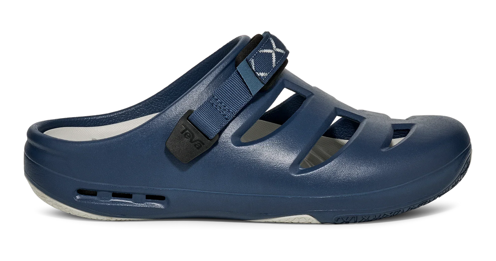 ApreAqua Closed-Toe Water Sandal