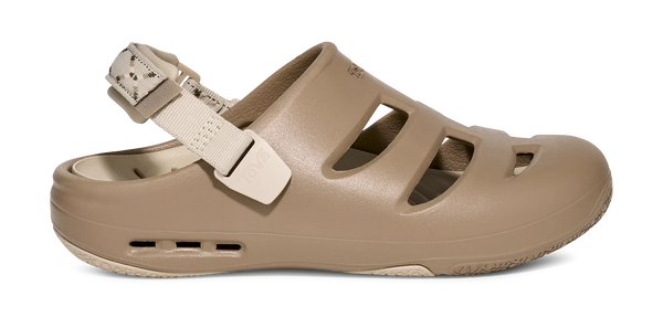 ApreAqua Closed-Toe Water Sandal