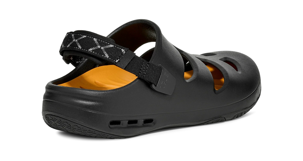 ApreAqua Closed-Toe Water Sandal